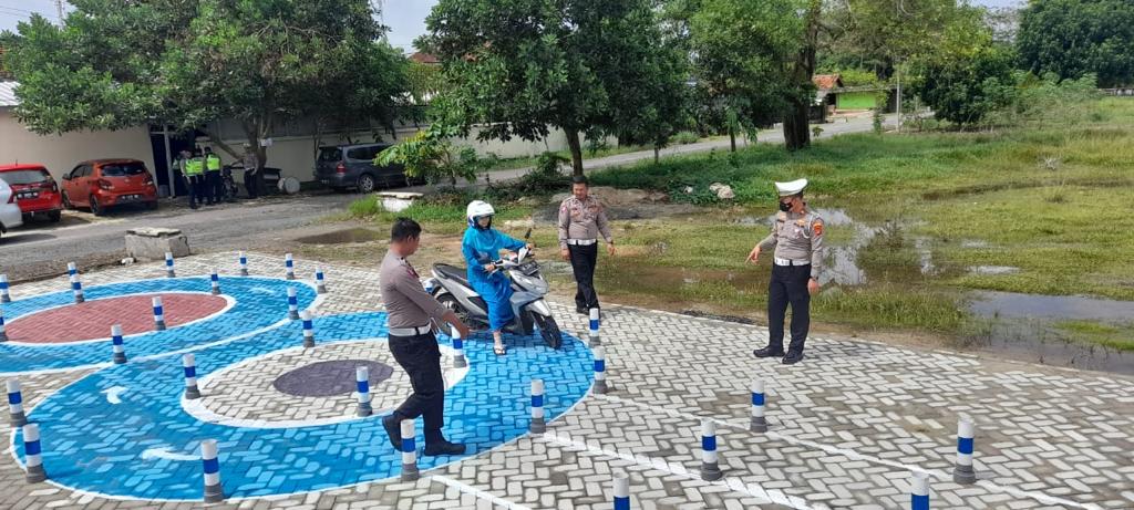 Tidak Usah Panik Belum Lulus Ujian Penerbitan SIM, Satlantas Akan Beri Bimbel Gratis