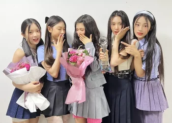 Video Perkelahian Member NewJeans Saat Siaran Langsung Ditonton 3 Juta Orang