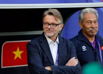 Philippe Troussier Beri Peringatan Kepada Timnas Indonesia U-23 Menyambut Pertandingan Tertutup Melawan Guinea