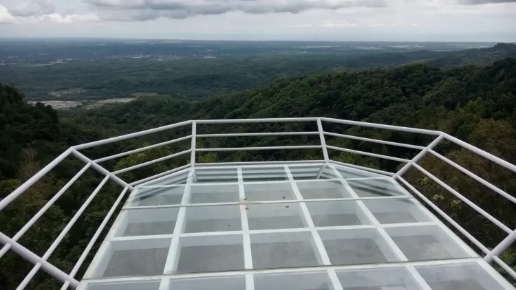 Canting Mas Puncak Dipowono: Legenda dan Keindahan Alam