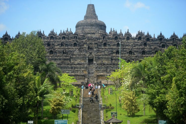 3 Candi Selain Borobudur dan Prambanan yang Layak Dikunjungi