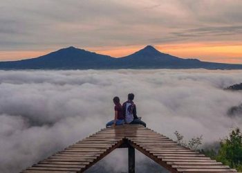 Jadi Lokasi Syuting Ada Apa Dengan Cinta 2, Ini 4 Alasan Wajib Kunjungi Punthuk Setumbu Yogyakarta