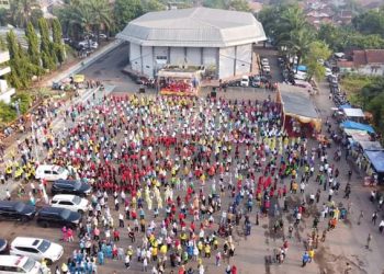 Masyarakat Lampura Ramaikan Senam Lampung Berjaya bersama Gubernur