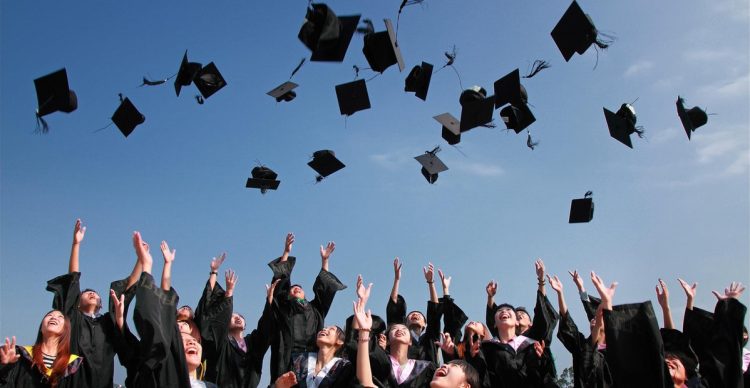 Tips Mendapatkan Beasiswa Kuliah di Luar Negeri