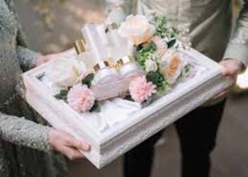 4 Jenis Barang yang Cocok Dijadikan Hadiah Lamaran