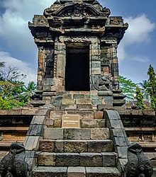 Candi Merak: Jejak Sejarah di Antara Legenda