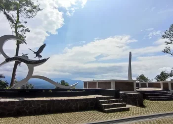 Bukit Tidar: Menelusuri Sejarah dan Pesona Alam yang Memikat