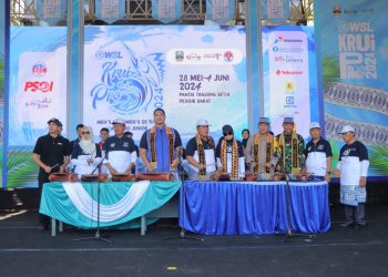 WSL Krui Pro 2024 Dibuka, Wakapolda Tekankan Personel Beri Pelayanan Humanis