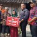 Entaskan Kemiskinan Ekstrem, Bupati Lampung Selatan Serahkan 8 Bantuan Bedah Rumah Di Desa Bali Agung