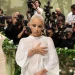 Doja Cat Memeriahkan Met Gala 2024 dengan Penampilan Basah Kuyup