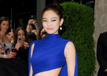 Wow! Jennie BLACKPINK Pukau Jurnalis dengan Fashion Terbarunya di Met Gala 2024