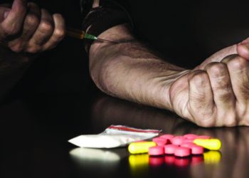 4 Gejala Stres pada Remaja yang Dapat Memicu Penggunaan Narkoba