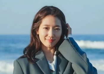 Eksklusif: Park Shin Hye Berubah Jadi Iblis Pembasmi Kejahatan di “The Judge From Hell