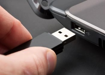 Resiko yang Terkait dengan Penggunaan Flashdisk Selain Ancaman Virus