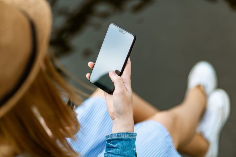 Peringatan: Pembelian Smartphone Bekas Dapat Berujung Tidak Terpakai Akibat Dikunci Aplikasi Pinjaman Online
