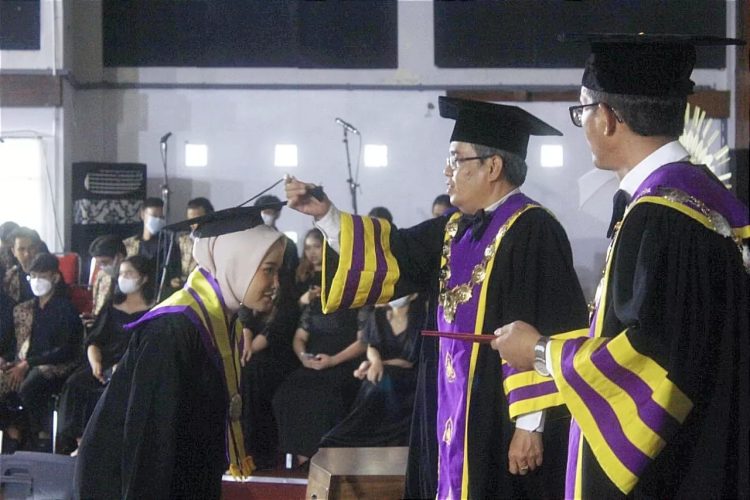 JANGAN ASAL PILIH!Ini Tips Memilih Universitas Swasta untuk Melanjutkan Pendidikan