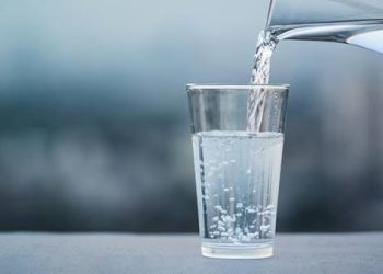 Kerap Jadi Oleh-oleh dari Tanah Suci, Ini 5 Manfaat Air Zamzam untuk Kesehatan Tubuh