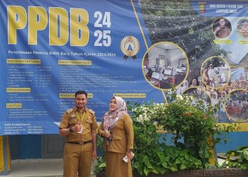 Antusiasme Warga dalam Mendaftarkan Anak ke SMAN 1 Kebun Tebu