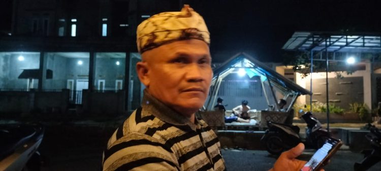 Posko Pengaduan Ladam Terima Ketua RT yang Dipecat Camat Langkapura