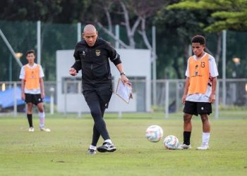 Nova Arianto Beri Kode Tambah Pemain Diaspora di Timnas Indonesia U-16