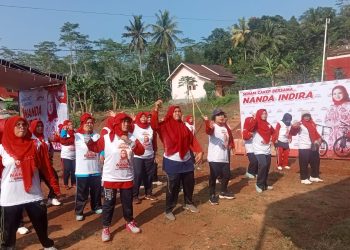 Senam CAKEP Bersama Nanda Indira di Padang Cermin, Dimeriahkan oleh ZIN KATA