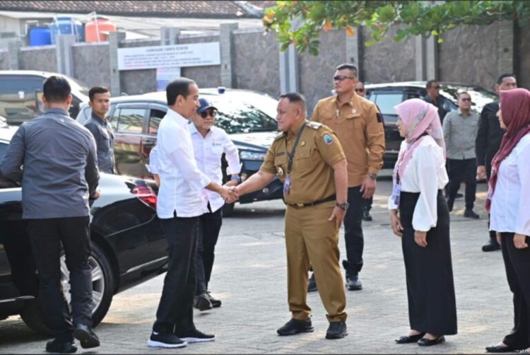Presiden Joko Widodo (Jokowi) tiba di RSUD Bob Bazar, Kalianda, Lampung Selatan