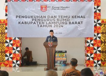 Pj Bupati Lampung Barat Kukuhkan Pengurus Baru BUMD PT. Pesagi Mandiri