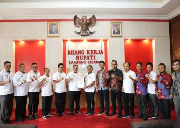Bawaslu Lampung Selatan Audiensi Dengan Bupati Lampung Selatan