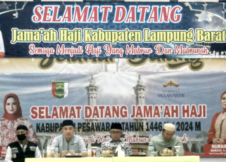 Sambut Kepulangan 227 Jamaah Haji Asal Lambar, Nukman Berharap Menjadi Haji Mabrur dan Mabruroh.