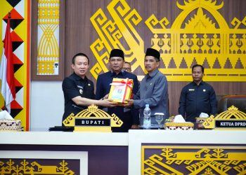 Pj. Bupati Pringsewu Sampaikan Rancangan Perubahan KUA-PPAS 2024 dalam Rapat Paripurna