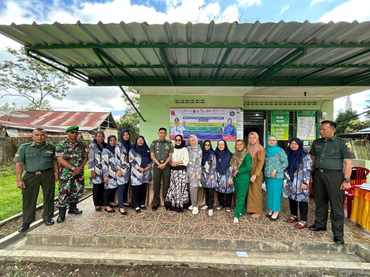 Komandan Kodim Hadiri Pekan Imunisasi Nasional Polio di Poskesdim 0422/LB.