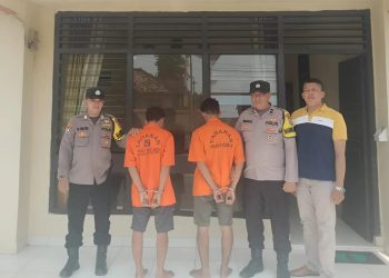 Dua Tersangka Penggelapan Mesin Bajak Sawah di Tangkap di Kontrakan.