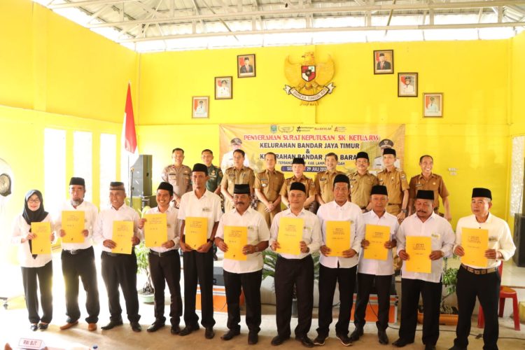 Pengukuhan Ketua RW Terpilih 2024-2029 di Bandar Jaya Timur dan Barat