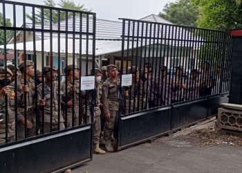 Kantor Dinas PUPR Lampung Selatan di Serbu Massa AKLI