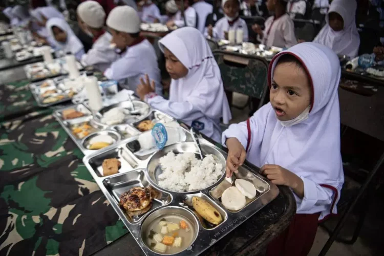Anggaran Program Makan Siang Gratis Bakal Dipangkas, Ini 5 Negara yang Lebih Dulu Menerapkan Makan Siang Gratis