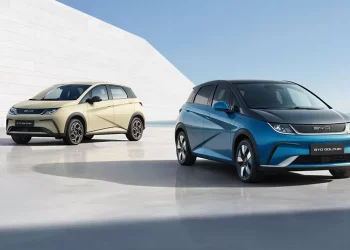 Perbandingan Terbaru: BYD M6 vs BYD Dolphin – Harga, Spesifikasi, dan Fitur Unggulan