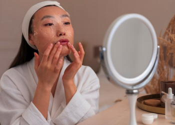 Berhenti Sekarang! 5 Kesalahan Umum Ini Bisa Merusak Skin Barrier Kamu