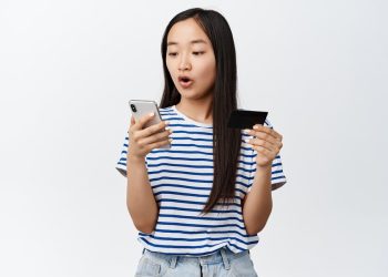 7 Penyebab Uang Transferan Tak Kunjung Masuk ke Rekening dan Solusinya