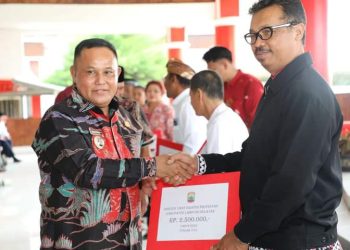 412 Guru Ngaji dan Tokoh Lintas Agama di Lampung Selatan Terima Insentif dari Pemerintah