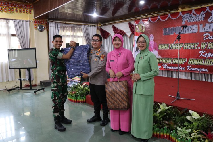 Komandan Kodim 0422/LB Hadiri Pisah Sambut Kapolres Lampung Barat