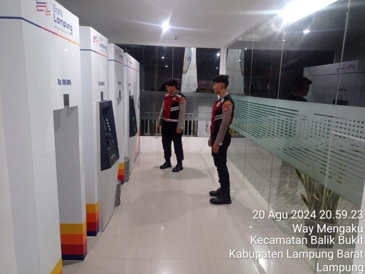 Polres Lampung Barat Tingkatkan Keamanan Melalui Patroli Malam di Objek Vital
