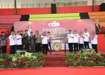 Bupati Lampung Selatan Resmikan Job Fair 2024 di Gedung Olahraga Way Handak