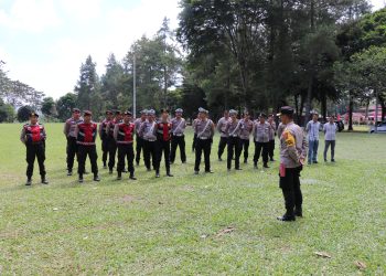 Hari Ketiga Pendaftaran Calon Bupati dan Wakil Bupati Lampung Barat: Kabag OPS Polres Ingatkan Pentingnya Pengamanan Serius