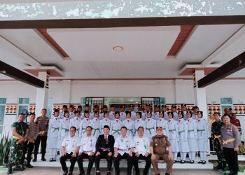 Pj Bupati Tanggamus Kukuhkan Pasukan Pengibar Duplikat Bendera Pusaka Tahun 2024