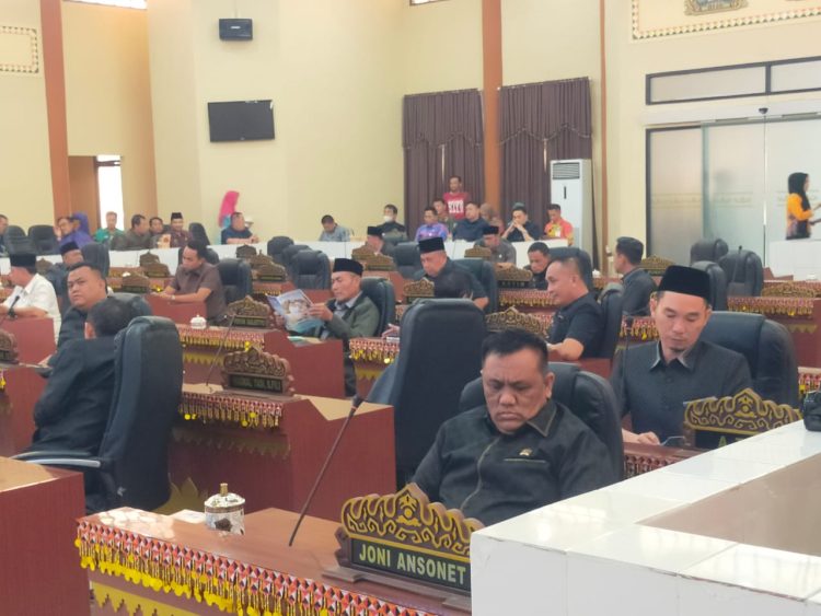 Rapat Paripurna DPRD Kabupaten Tanggamus Tahun 2024: Agenda dan Harapan