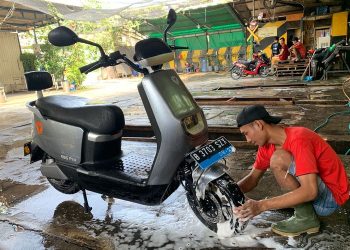Perhatian! Cara Mencuci Motor Listrik dengan Aman dan Efektif
