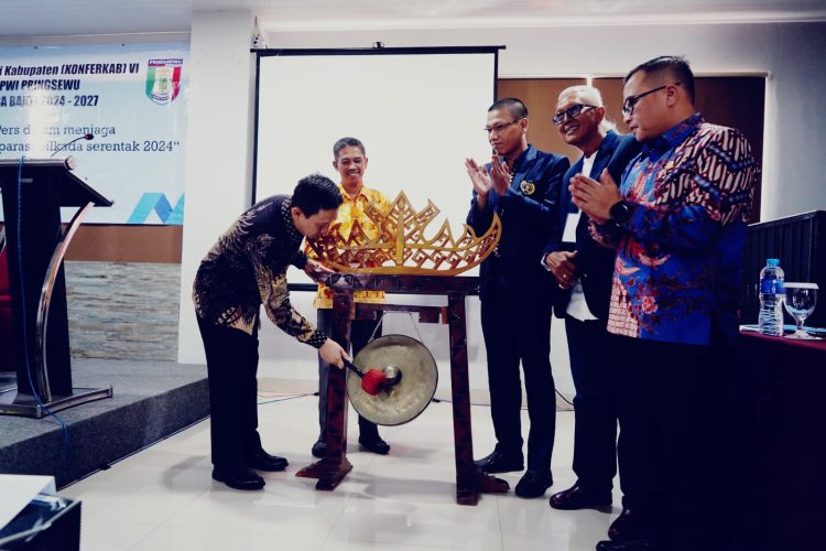 Konferkab VI PWI Pringsewu Resmi Dibuka oleh Pj. Bupati