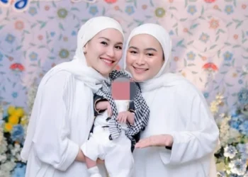 Ayu Ting Ting Berusaha Tegar Ungkap Penyebab Kematian Keponakan Bayinya