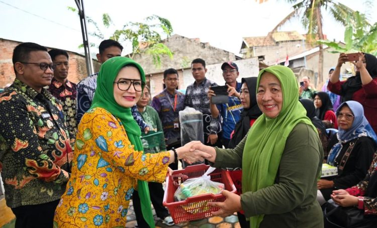 Pemkab Pesawaran Dorong Kemandirian Pangan Lewat KWT dengan Program B2SA