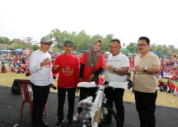 Siswi SMA Negeri 1 Sragi Raih Hadiah Umrah dari Bupati Lampung Selatan